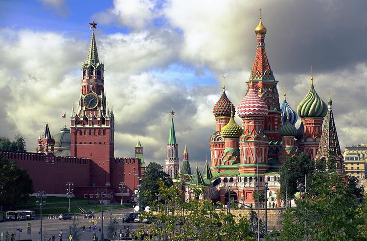 Синоптики предупредили о возможных дождях в Москве в День города