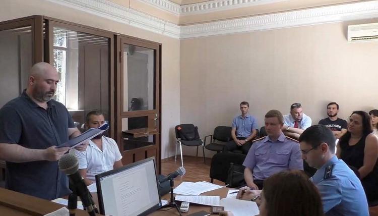 Правоту адвоката подтвердил суд