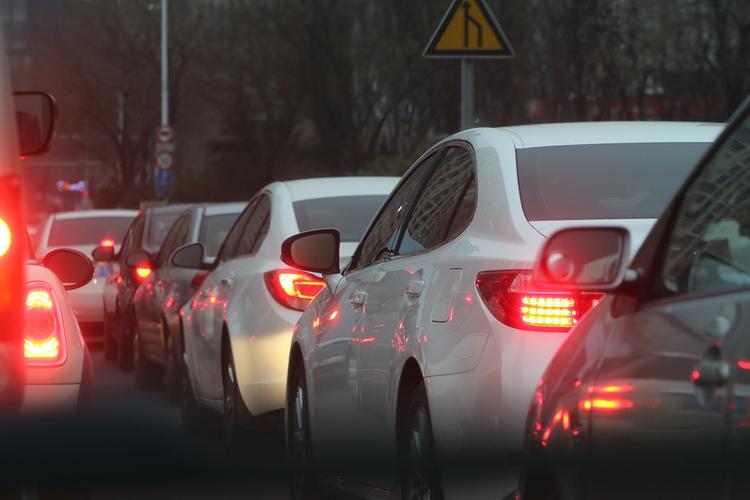 Движение из-за пожара в Алабяно-Балтийском тоннеле пока открыто частично