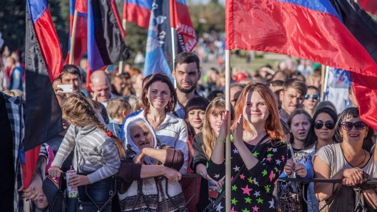 Сейчас люди называют себя русскими, считают, что Донбасс – это русский регион, родной язык – русский, язык общения – русский. Куда девались донецкие украинцы?