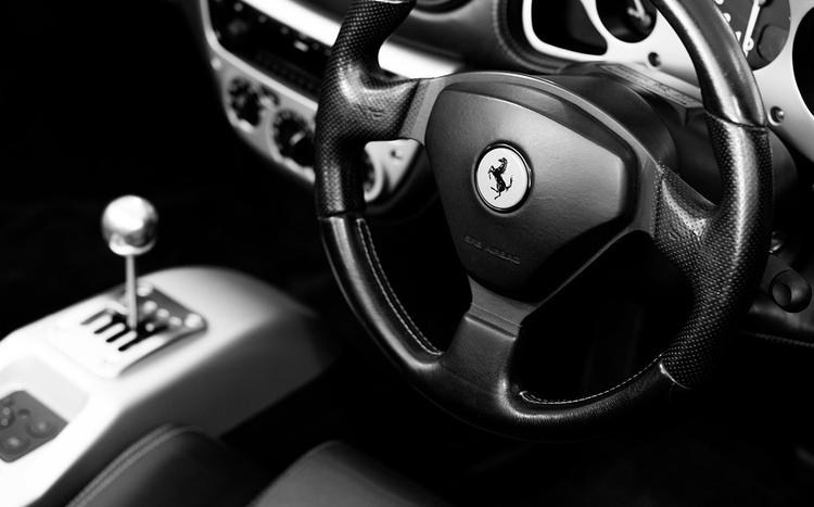 Продажи новых автомобилей Ferrari в России в этом году выросли на 8%
