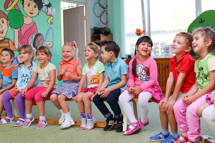 Кого и как могут штрафовать за прогулы в детском саду?