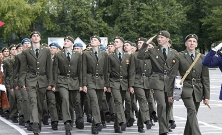 В тюменском военном училище вспышка менингита. "Не раздувать из мухи слона" решило руководство, пока один курсант не умер