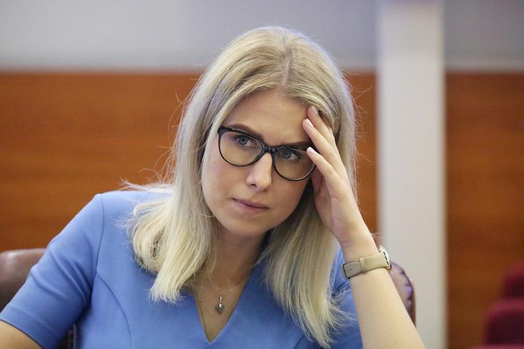 "Любовь, я вас не удовлетворил?" Соболь неудобными вопросами сорвала лекцию в Мосгордуме