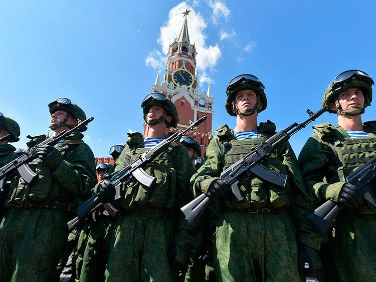 «В Российской армии нет примеров мужеложства, а есть традиции". СМИ цитируют заявление Минобороны