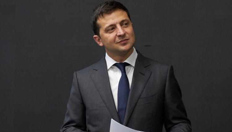 Зеленский испугался темы унитазов в разговоре с Путиным