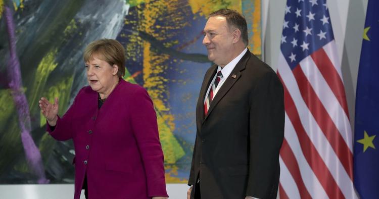 Государственный секретарь США Майк Помпео напомнил Германии, что США выступают против строительства газопровода "Северный поток-2" и зависимости ФРГ от российских энергон «Северный поток–2» достроят раньше, чем США введут дополнительные санкции