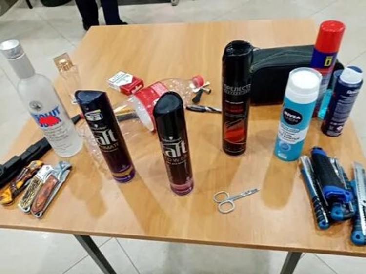 Кто на съезд "Единой России" пришёл с бутылкой водки?