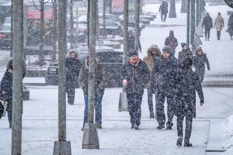 Синоптики предупреждают о надвигающейся на Москву метели