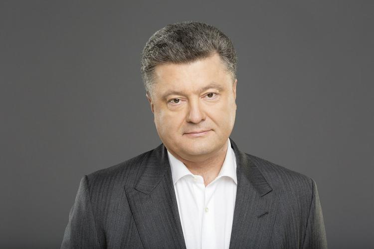 Порошенко посоветовал Зеленскому строить стену на границе с Россией, объяснив, что она понадобится