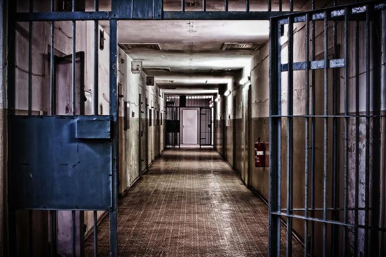 Международный суд требует от России возврата общественного контроля над тюрьмами