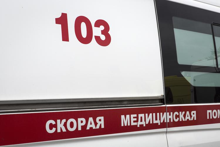 Маршрутка врезалась в столб под Саратовом