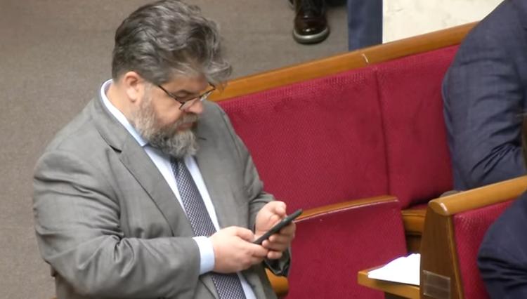 На Украине решили отменить спецстатус Севастополя
