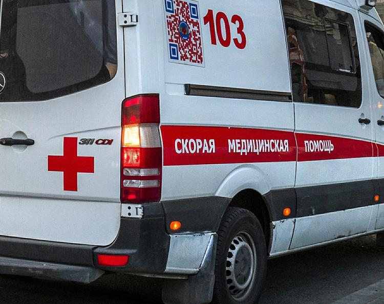 В ходе вечеринки в центре Москвы из окна выпала девушка