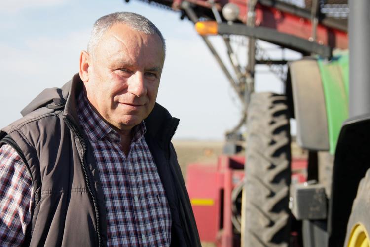 Ему дано чувствовать землю