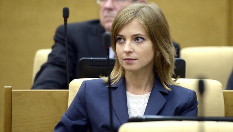 Поклонская, добрая фея, поможет осуществить мечту Сенцова и Порошенко. Заселит их в люксовую камеру