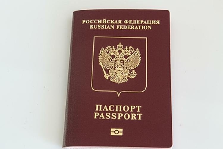 Крымские власти не знают о затруднении при получении жителями Крыма паспортов граждан РФ