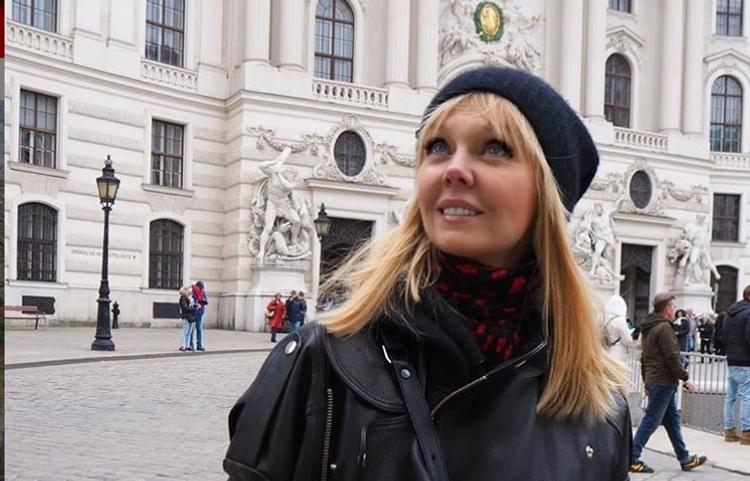 Валерия ответила подписчице, которая пожелала певице покинуть Россию