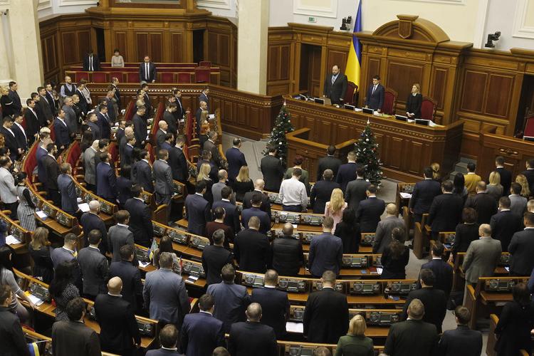 В Раде считают, что украинский премьер-министр пытается
