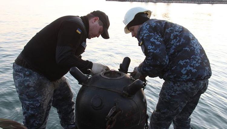 Украина минирует Азовское море?