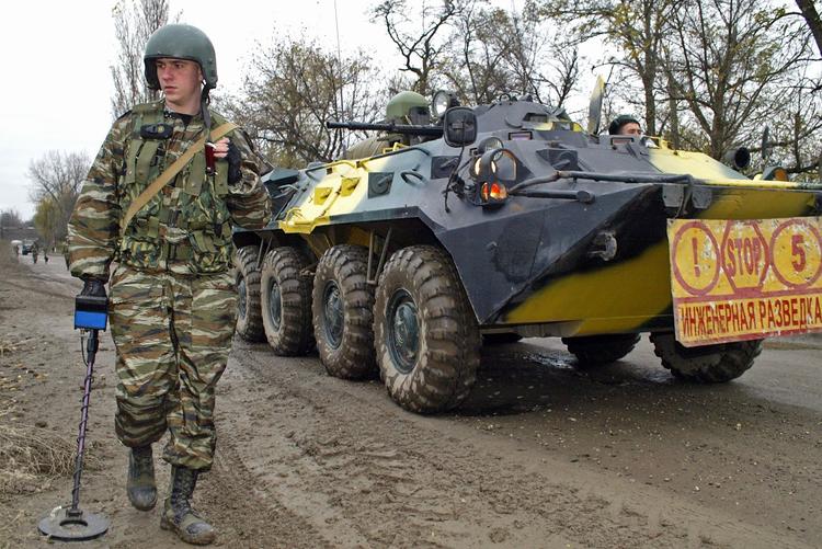 В армии России заявили о готовности перебросить в Донбасс инженерные войска