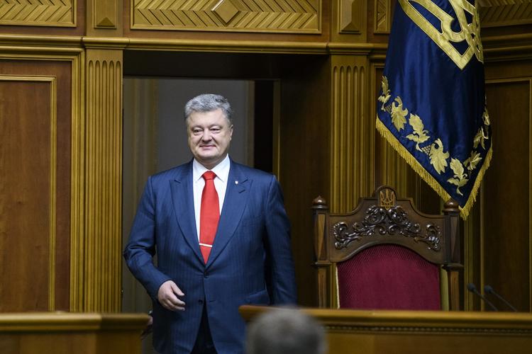 Порошенко внезапно посетил Госбюро расследований Украины