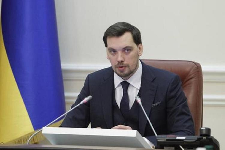 Украинский премьер-министр снова попал в сетевой скандал из-за