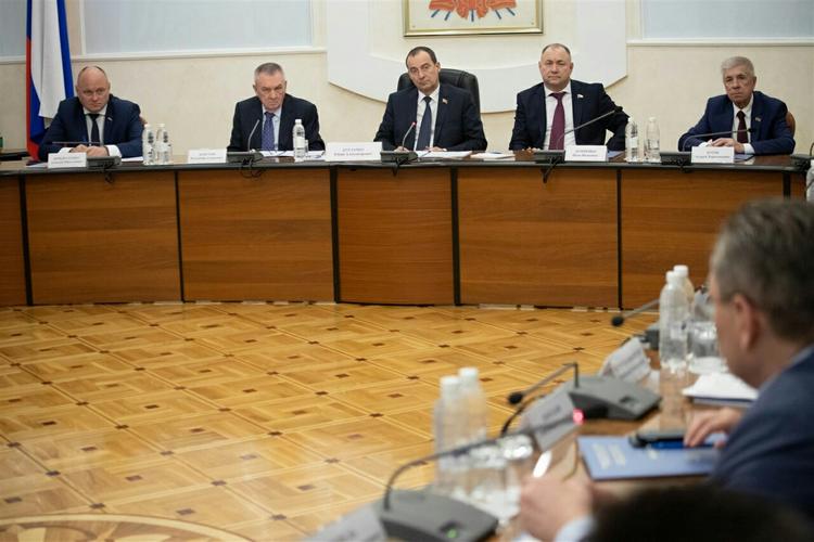 Три инициативы кубанских законодателей