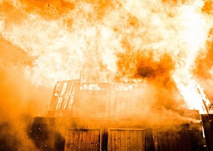 В Югре пятиклассник спас младшего брата из горящего дома