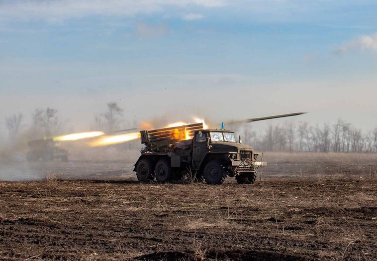 Украинский политолог раскрыл причину поддержки Америкой войны Киева с ДНР и ЛНР