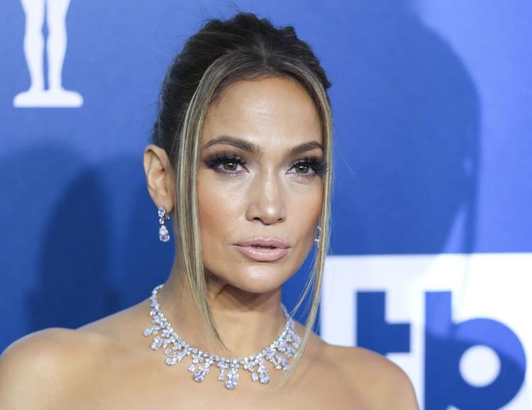 50-летняя Дженнифер Лопес показала