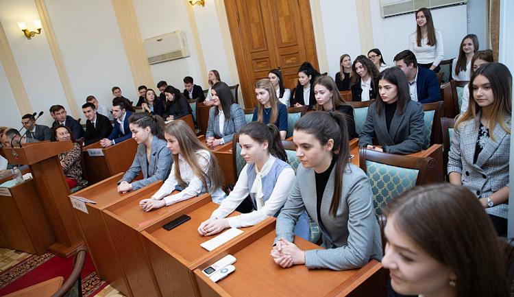 Ргпу практика. Студентка педагогического. Студенты педагогического. Студентки пединститута. Студенты педагогического института.