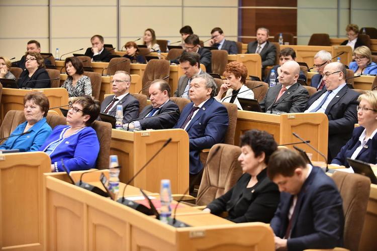 Рейтинг эффективности депутатов и сенаторов 2019 от Республики Коми