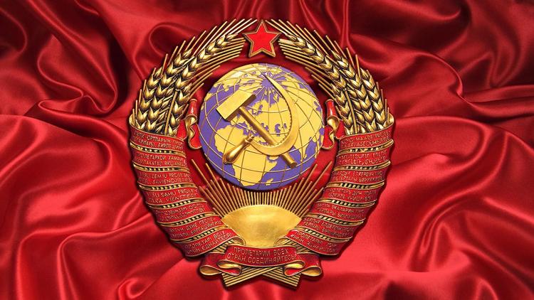 Зачем понадобилось демонизировать СССР в то время, когда население заностальгировало по нему?