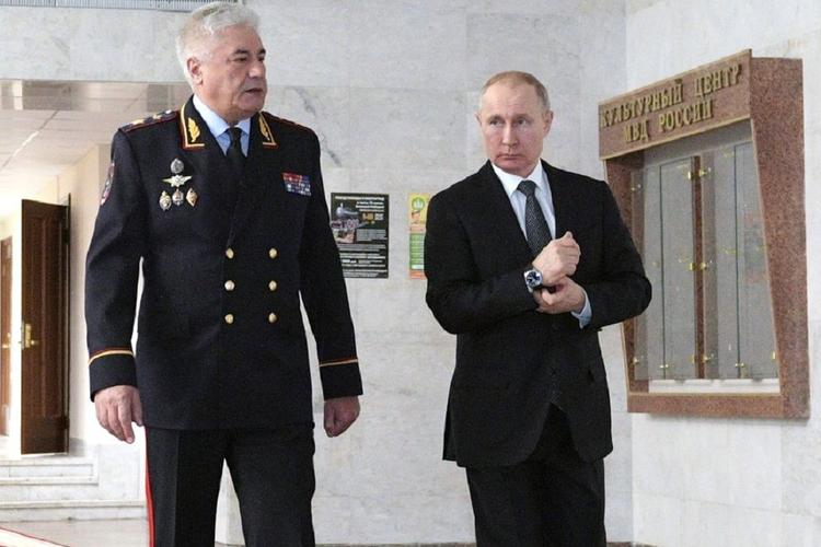 Путин призвал более тщательно следить за качеством подготовки водителей в автошколах
