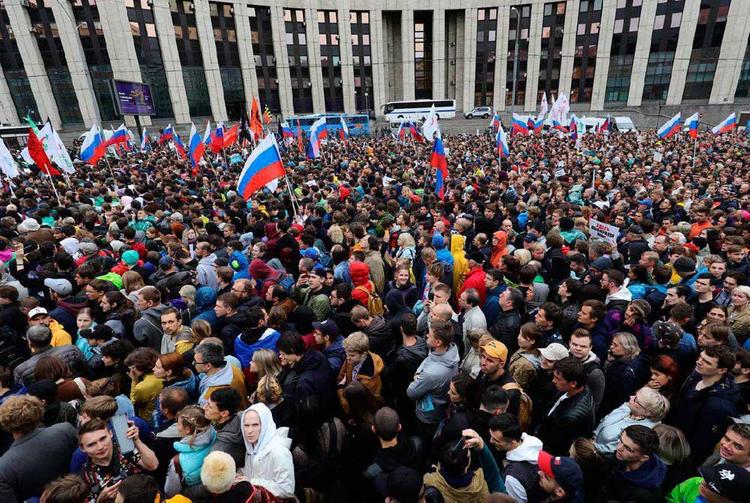 Москва вводит ограничения на массовые мероприятия больше 5 тыс человек