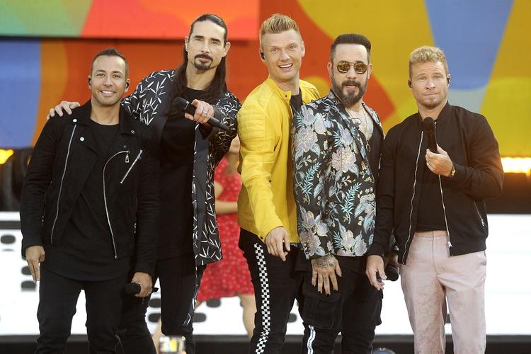 Группа Backstreet Boys воссоединилась из-за коронавируса