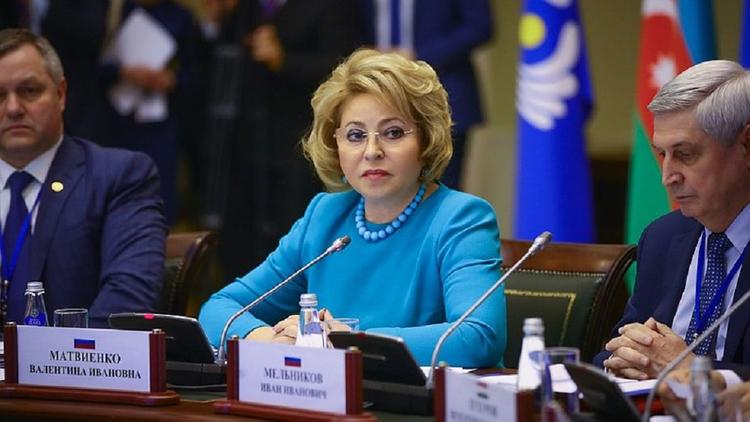 Матвиенко объяснила популярность водки в период пандемии