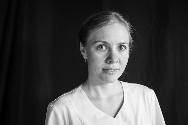 «Сверхлюди»: главврач больницы в Коммунарке Денис Проценко показал медиков-«сверхчеловеков»