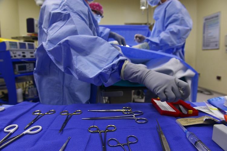 В Уфе успешно прооперировали пожилую пациентку с подозрением на COVID-19
