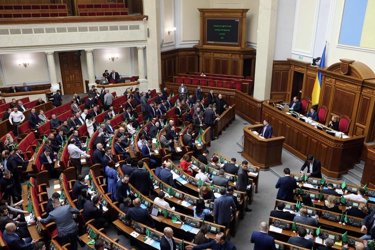 Погребинский заявил о желании депутатов партии Зеленского избавиться от Донбасса