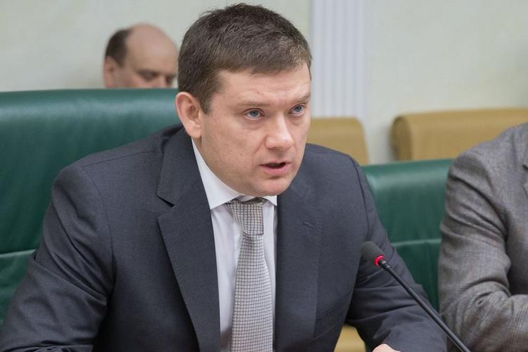 Сенатор разъяснил порядок обращения граждан за предоставлением отсрочек по выплатам