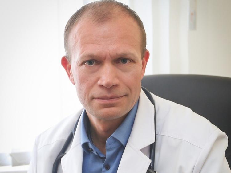 Пульмонолог Сергей Авдеев о том, как избежать коронавирусной пневмонии и как она поражает легкие