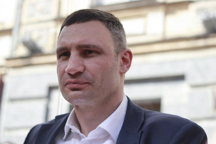 Кличко призвал жителей Киева не открывать окна и не выходить из дома