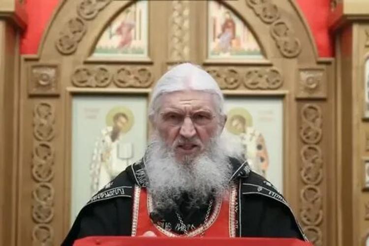 «Предтечи антихриста закрывают храмы, ссылаясь на псевдопандемию», схиигумен Сергий призвал народ в церковь и проклял несогласных