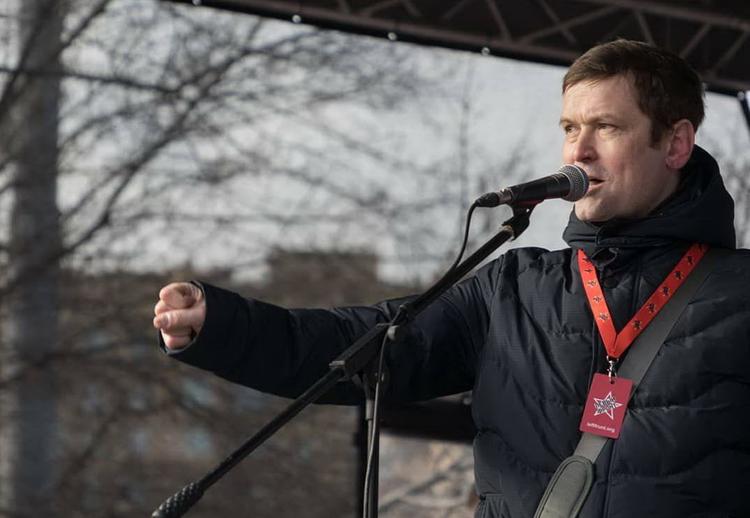 Леонид Развозжаев: «Если в России будет «майдан», то не праволиберальный, а социал-демократический»
