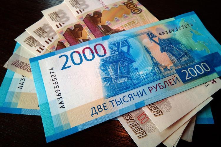 Путин поручил установить доплату для сотрудников соцучреждений на три месяца