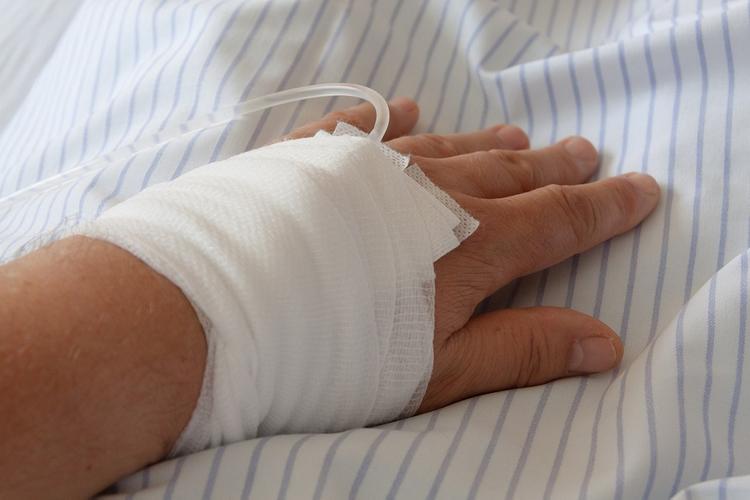 В Санкт-Петербурге скончалась 30-летняя девушка, к которой отказалась ехать «скорая»