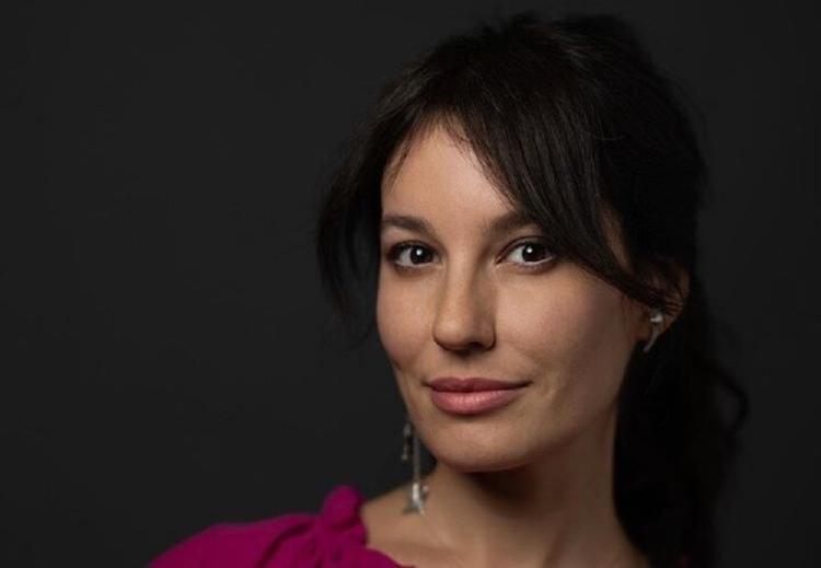 Лена Миро считает, что Бузова с Собчак стали «городскими сумасшедшими бабками»