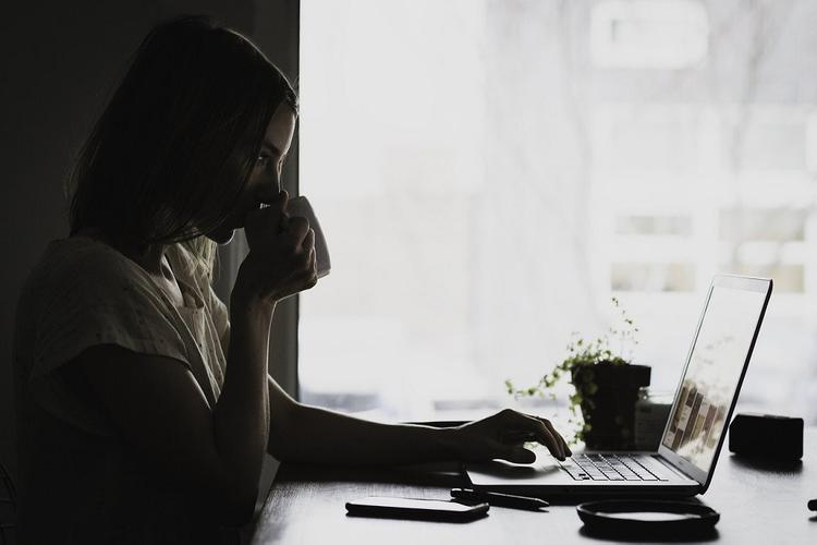 Работодателей могут обязать возмещать возникшие с переходом на удаленку расходы